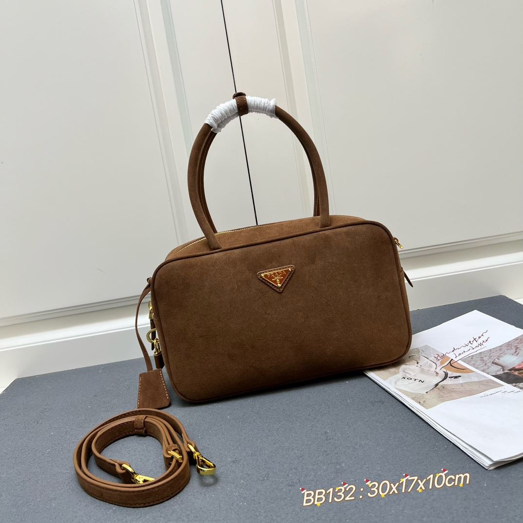 Pra*a top handle bags
